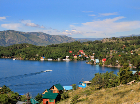 buhtarminskoe-vodohranilische-gde-snyat-dom-za-5000-tenge