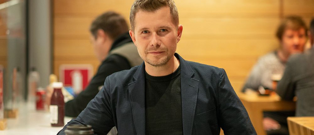 osnovatel-dodo-piccy-fedor-ovchinnikov-zapuskaet-franshizu-donernyh-v-rossii-i-kazahstane