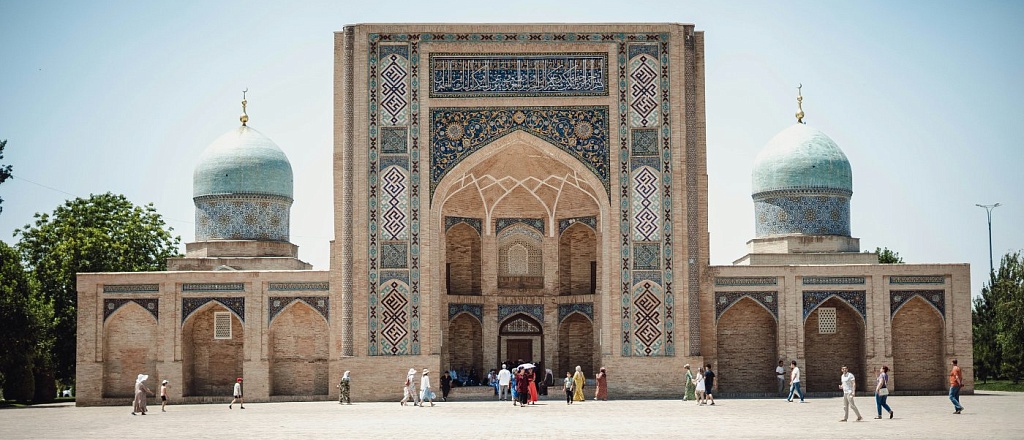 kak-dobrat-sya-iz-shymkenta-v-tashkent-taksi-i-poezd