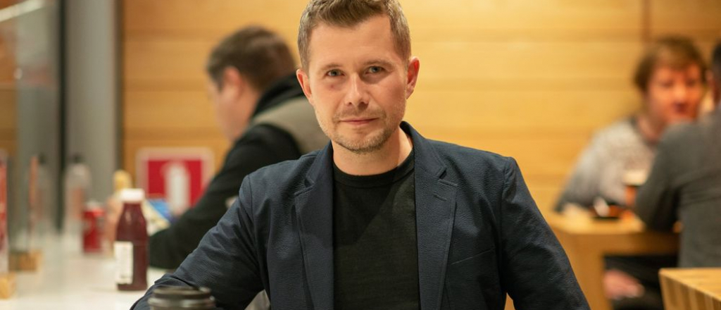osnovatel-dodo-piccy-fedor-ovchinnikov-zapuskaet-franshizu-donernyh-v-rossii-i-kazahstane