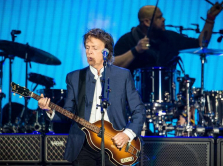 pol-makkartni-i-virtual-nyy-dzhon-lennon-speli-i-ve-got-a-feeling