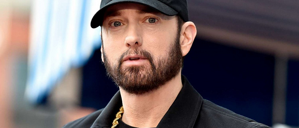 eminem-poyavilsya-na-oblozhke-novogo-komiksa-pro-cheloveka-pauka
