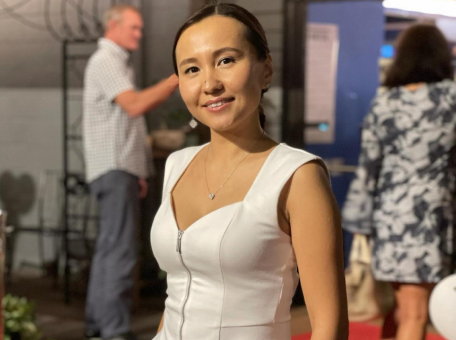 dinara-kabieva-about-winning-the-green-card-lottery-moving-to-the-usa-and-a-career-at-johnson-johnson