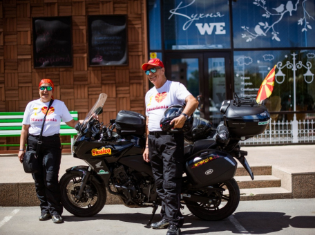 a-trip-around-the-world-by-bike-a-couple-from-macedonia-is-going-to-drive-100-000-km
