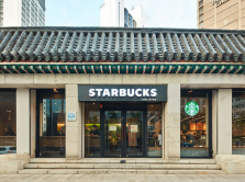 samsung-i-starbucks-vypustili-sovmestnuyu-kollekciyu-aksessuarov