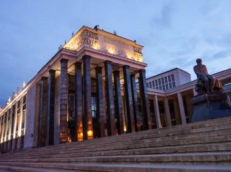 arzamas-zapuskaet-besplatnyy-lektoriy-o-sovetskom-kino-v-leninke