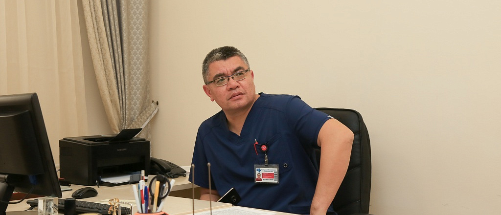 hirurg-s-24-letnim-stazhem-ob-almaty-i-molodyh-vrachah