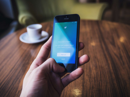 twitter-budet-pomechat-soobscheniya-s-nedostovernoy-informaciey