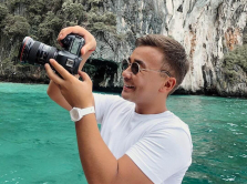 ylenu-toyy-salasynda-y-aza-standa-y-zd-k-8-fotograf