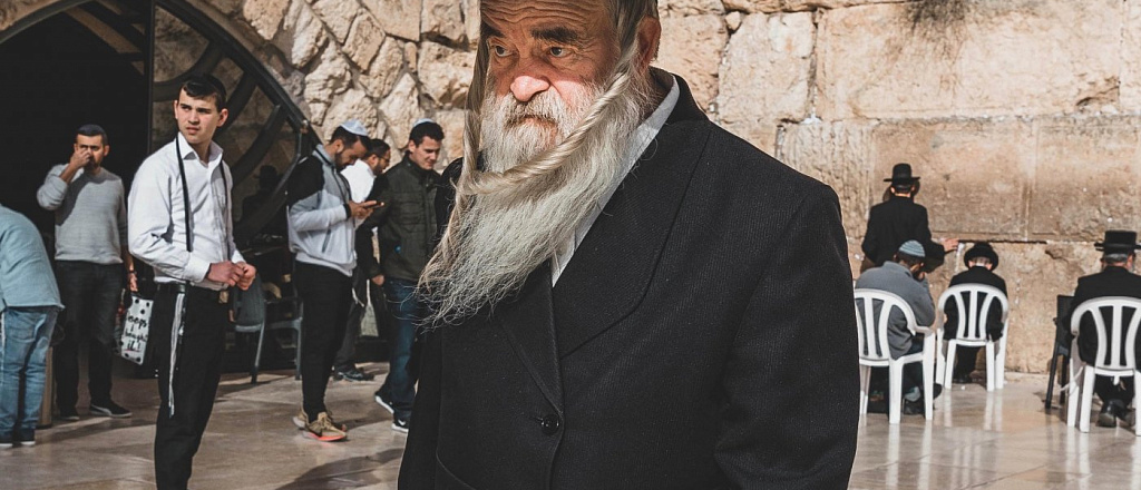 tradicii-kotorye-soblyudayut-v-izraile-sovershennoletie-kak-svad-ba-i-novyy-god-bez-elki