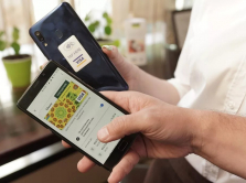 prilozhenie-ot-kazpochty-kotoroe-delaet-iz-smartfona-pos-terminal