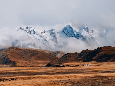 what-to-see-in-kyrgyzstan-besides-bishkek-7-best-sights-and-natural-locations