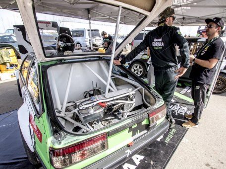 o-tom-kak-nayti-sponsorov-dlya-remonta-mashiny-i-stat-professional-nym-drifterom