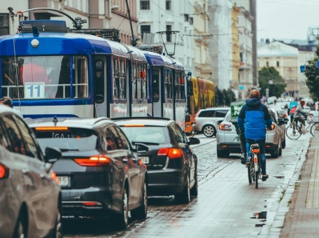 a-guide-to-public-transport-in-bishkek-prices-and-useful-apps