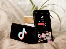 tiktok-uvelichit-prodolzhitel-nost-video-do-15-minut