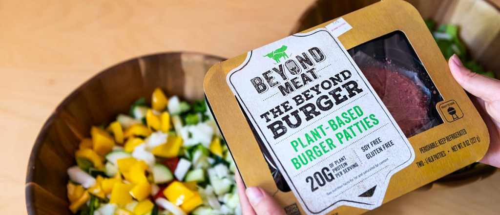 kim-kardash-yan-stala-konsul-tantom-po-vkusu-krupneyshego-proizvoditelya-rastitel-nogo-myasa-beyond-meat