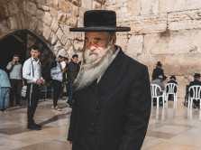 tradicii-kotorye-soblyudayut-v-izraile-sovershennoletie-kak-svad-ba-i-novyy-god-bez-elki