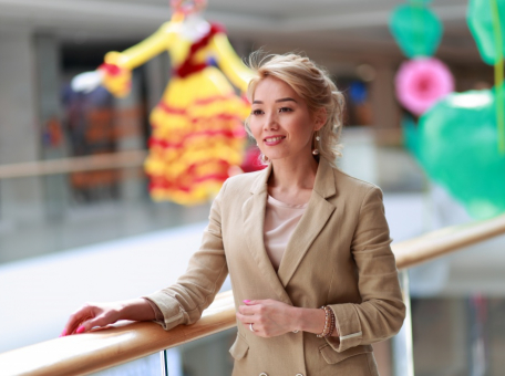 zhas-zh-pty-p-ter-satyp-aludan-bas-tartyp-zharty-zhyldy-sh-nde-balalar-ki-m-n-satatyn-ek-butik-ash-andary-zhayynda