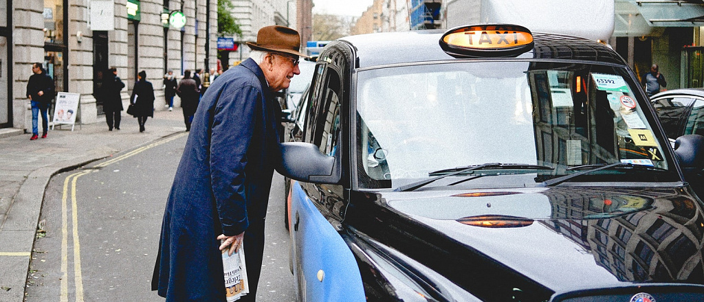 taxi-drivers-in-britain-about-why-it-is-not-easy-to-become-a-driver-in-black-cab-taxi