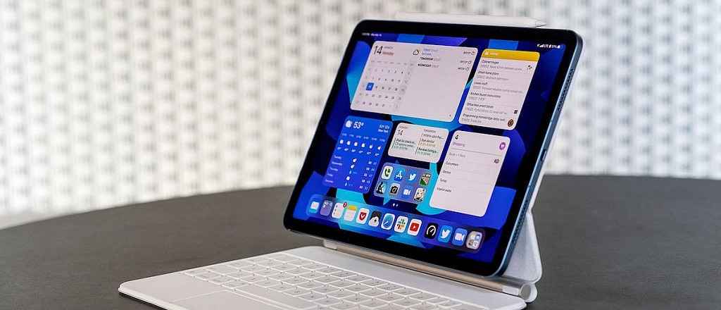 apple-hochet-prevratit-ipad-v-umnyy-displey-s-novoy-dok-stanciey