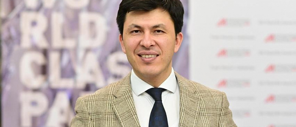 hikmat-abdurahmanov-moya-motivaciya-prostaya-schitayu-kazhdyy-chelovek-prihodit-na-etot-svet-chtoby-prinesti-pol-zu