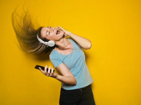 apple-music-nazvala-samye-populyarnye-pesni-2019-goda-v-rossii-i-v-mire