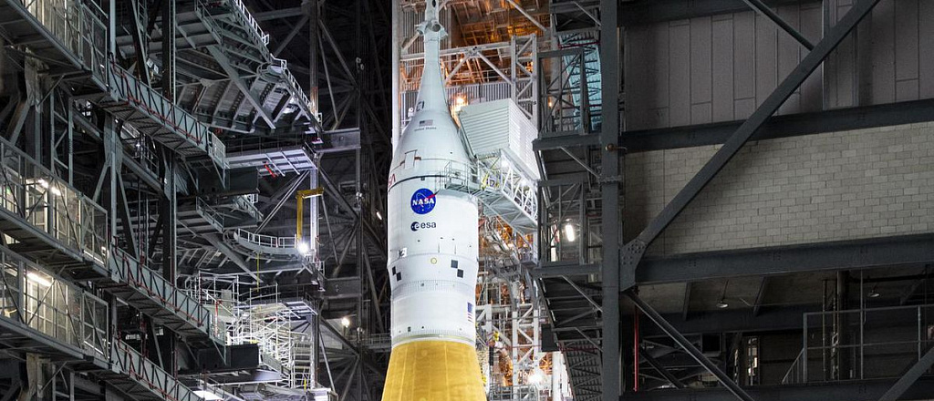 nasa-gotovitsya-k-zapusku-samoy-moschnoy-lunnoy-rakety