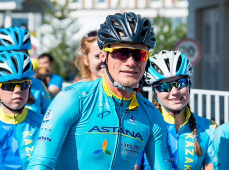 kak-burabike-ob-edinil-olimpiyskogo-chempiona-marketologa-i-predprinimatelya