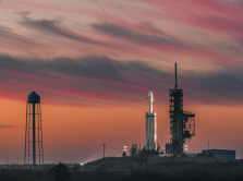 spacex-sobrala-samuyu-vysokuyu-raketu-v-istorii