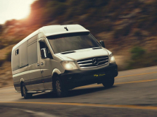 mercedes-benz-sprinter-preobrazovali-v-dom-na-kolesah