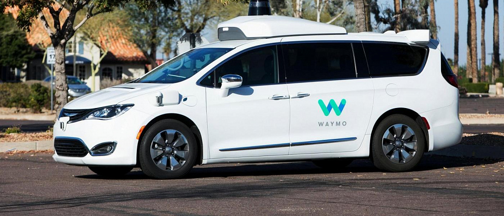 waymo-nachala-besplatno-testirovat-bespilotnye-taksi-v-san-francisko