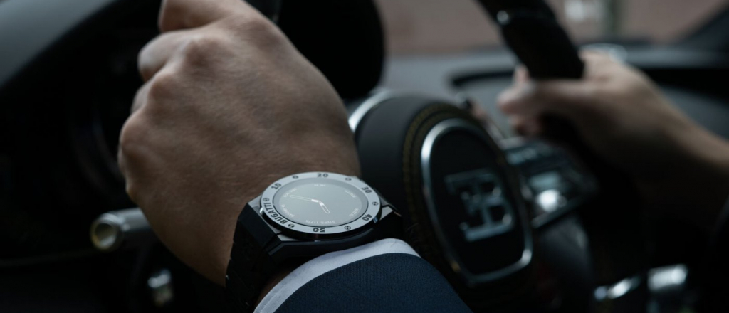 bugatti-vypustil-umnye-chasy-v-stile-svoih-avtomobiley