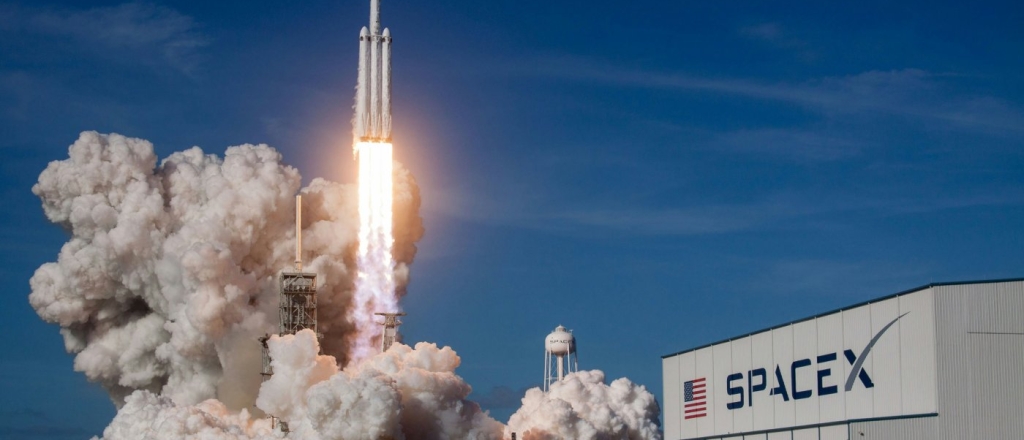 spacex-ustanovila-istoricheskiy-rekord-po-zapuskam-i-posadkam-odnoy-rakety-falcon-9
