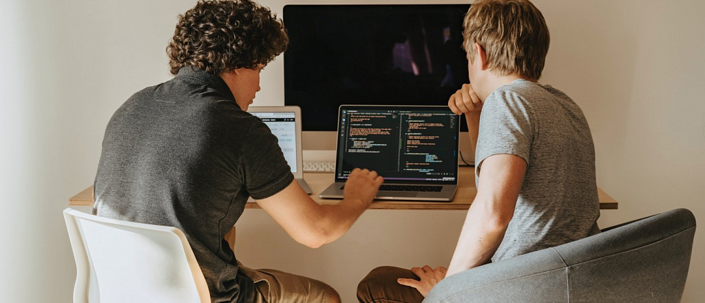 studenty-vuzov-kazahstana-poluchat-dostup-k-coursera-na-kazahskom-yazyke
