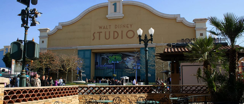 disney-pereimenuet-kinostudiyu-20th-century-fox