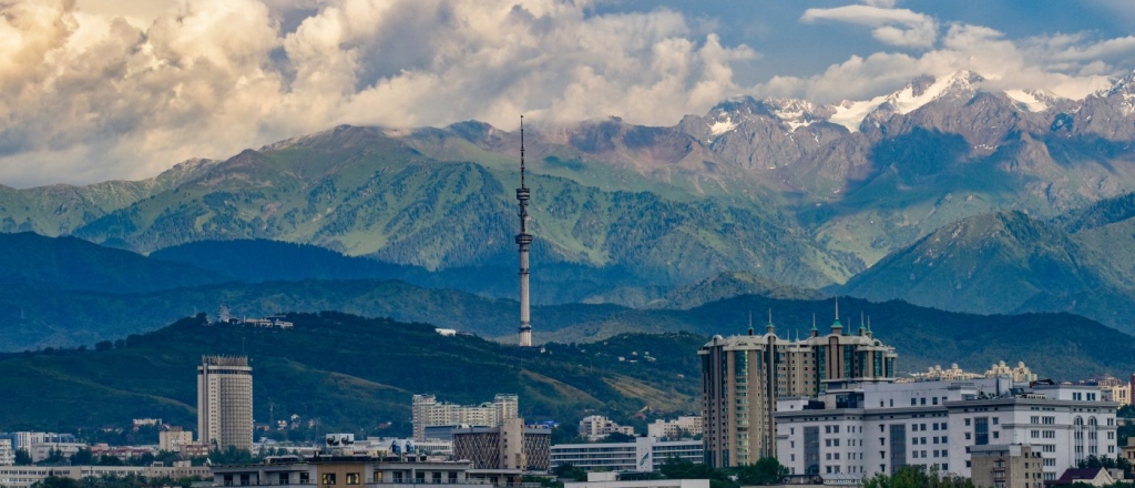 v-almaty-proshli-s-emki-yuzhnokoreyskogo-trevel-shou-kotoroe-vyhodit-na-netflix