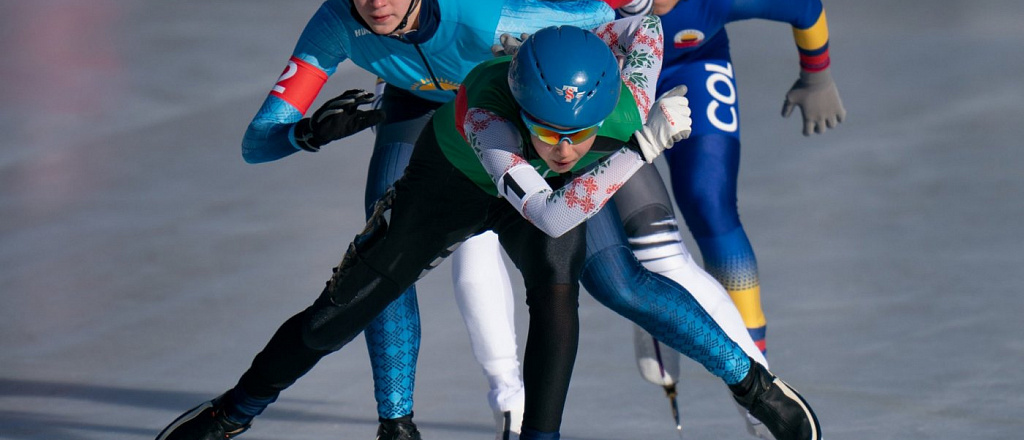 alina-dauranova-zavoevala-zoloto-na-yuniorskom-etape-kubka-mira-po-kon-kobezhnomu-sportu