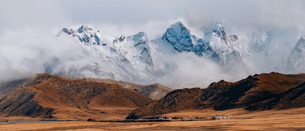 what-to-see-in-kyrgyzstan-besides-bishkek-7-best-sights-and-natural-locations