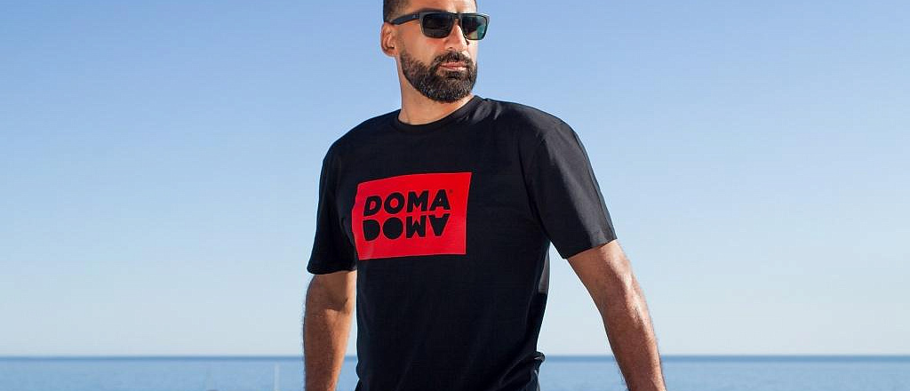 big-som-o-tom-kak-sovmeschat-rep-s-rabotoy-neftyanikom-i-kupit-basketbol-nyy-klub