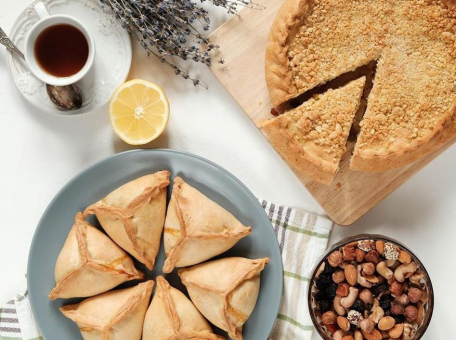 cafes-and-restaurants-serve-national-cuisine