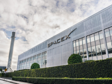 spacex-vyvela-na-orbitu-raketu-s-52-mikrosputnikami-starlink