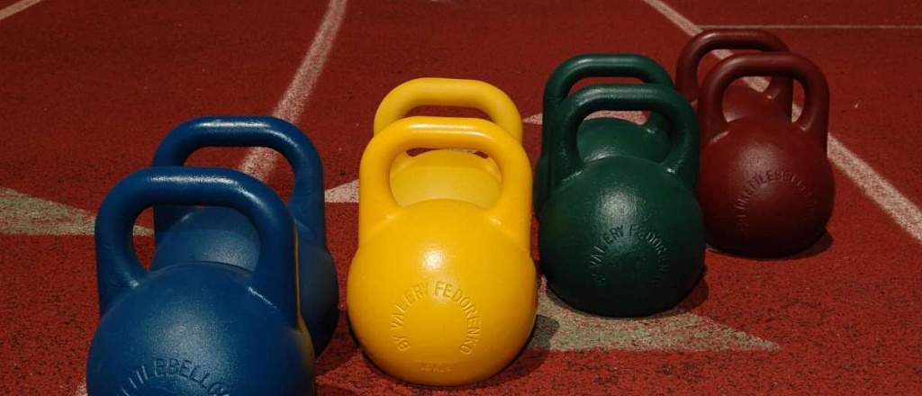 kazahstanka-vyigrala-dve-medali-na-chempionate-mira-po-girevomu-sportu