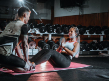 8-onlayn-kursov-dlya-teh-kto-hochet-stat-fitnes-trenerom