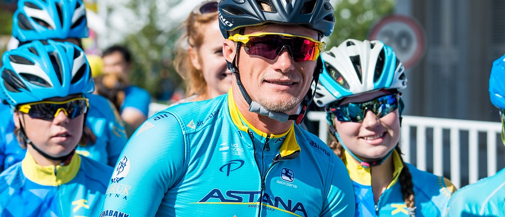 kak-burabike-ob-edinil-olimpiyskogo-chempiona-marketologa-i-predprinimatelya