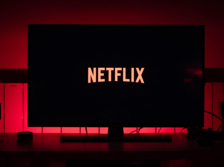 netflix-vypustil-pervyy-treyler-boevika-beckett