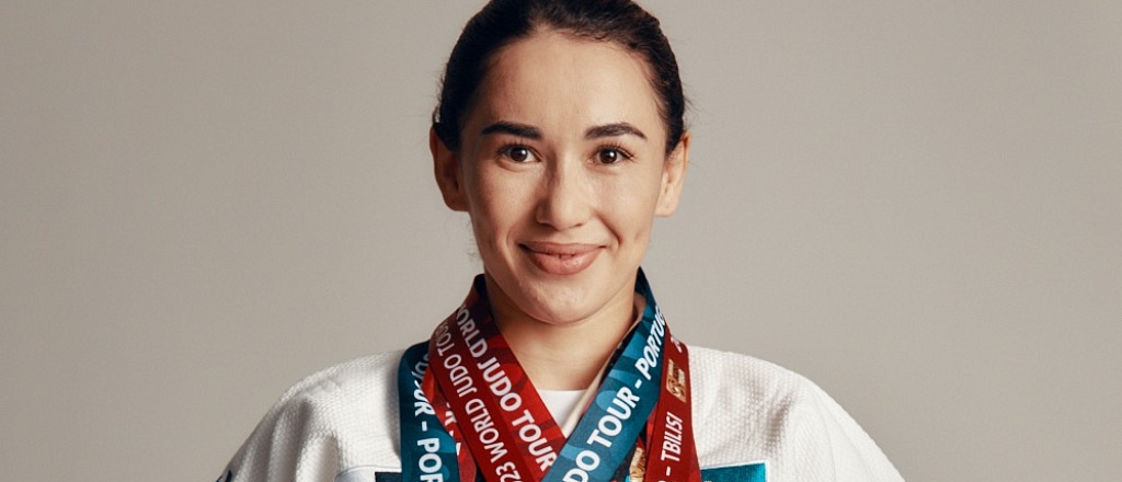 abiba-abuzhakynova-o-svoem-puti-v-sporte-i-stremlenii-stat-chempionkoy-mira-po-dzyudo