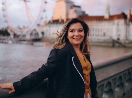 iz-uzbekistana-v-velikobritaniyu-kak-uzbekistancy-pereezzhayut-v-london-i-stroyat-kar-eru-za-rubezhom