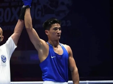 chempionat-mira-po-boksu-kyrgyzstanec-omar-livaza-zavoeval-serebro