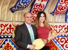 diplomaty-iz-ssha-o-pereezde-v-kazahstan-i-semeynyh-tradiciyah