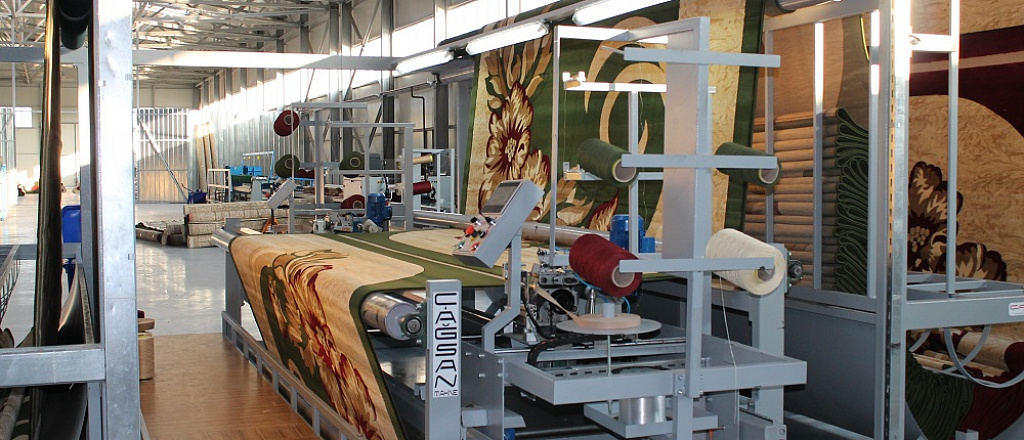 kak-semeynaya-fabrika-v-shymkente-proizvodit-300-tysyach-kv-metrov-kovrov-v-mesyac